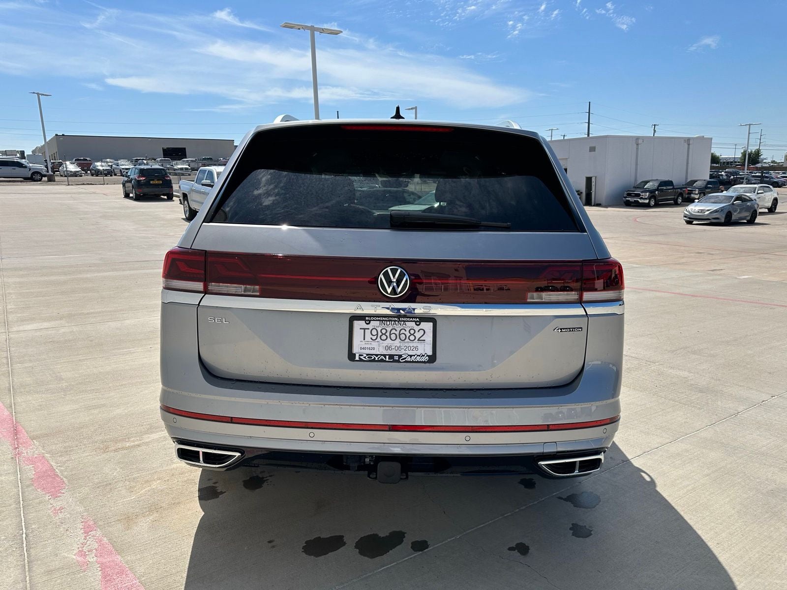 2026 Volkswagen Atlas 2.0T SEL Premium R-Line