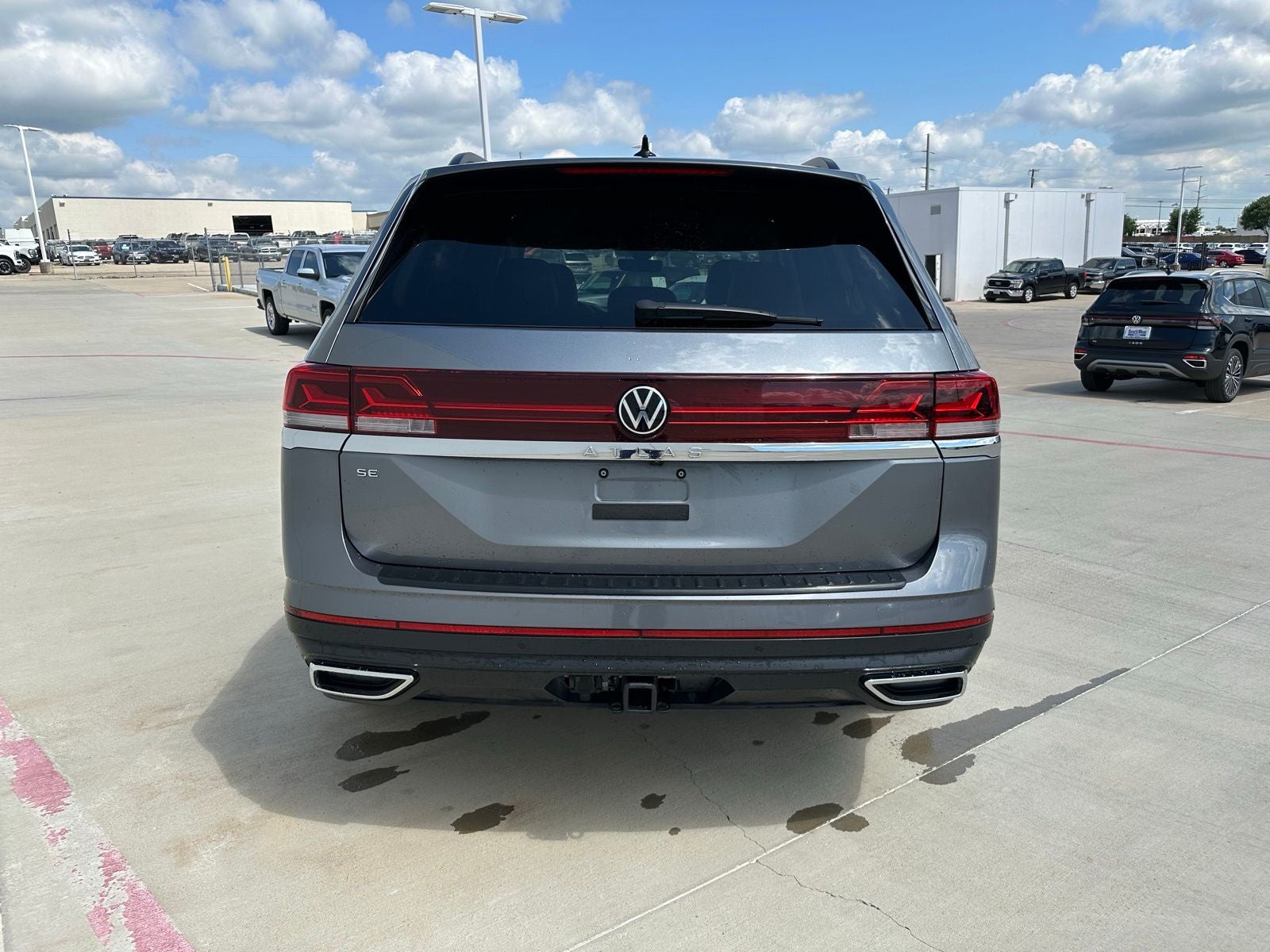 2024 Volkswagen Atlas 2.0T SE w/Technology