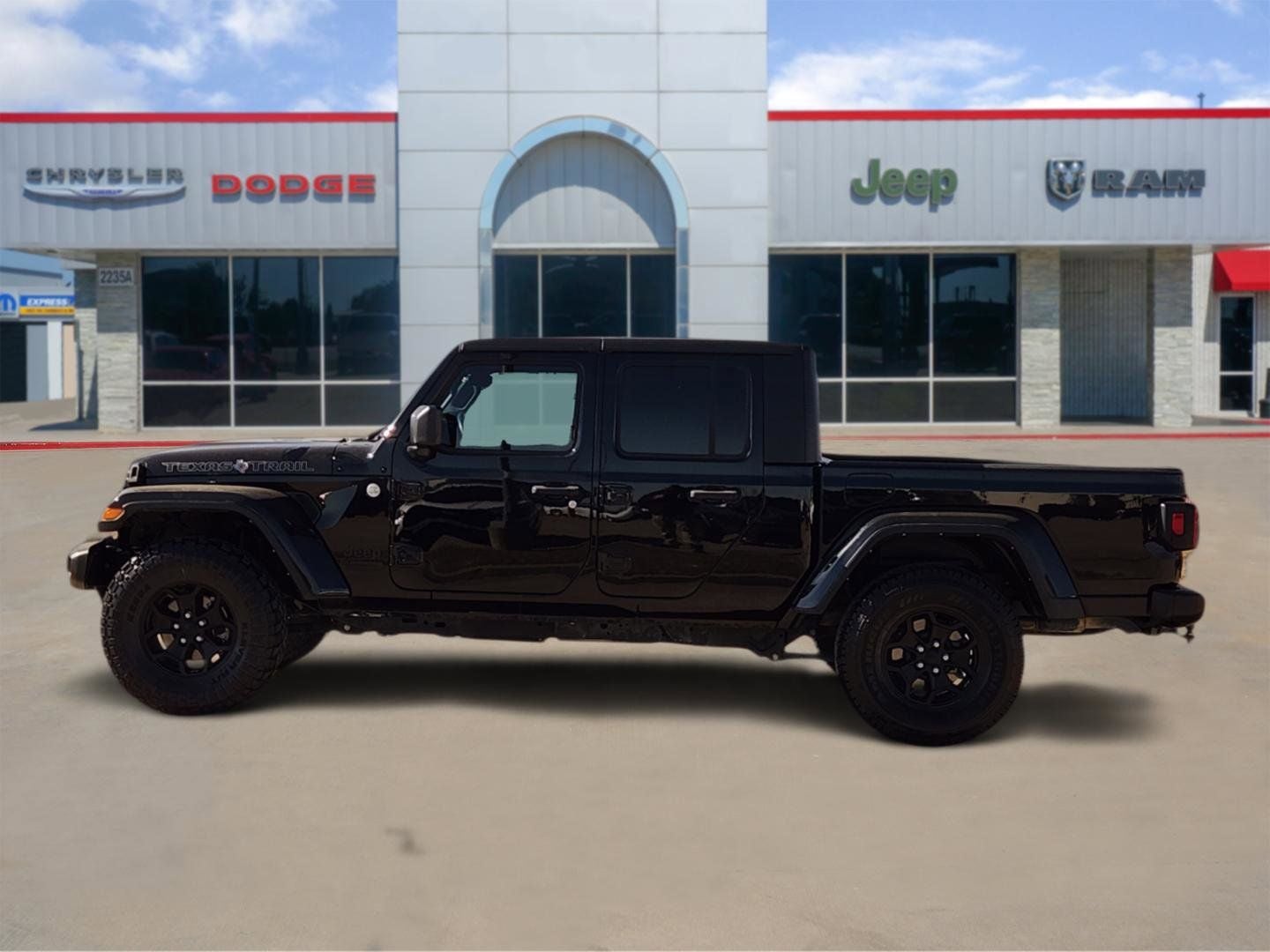 2022 Jeep Gladiator Texas Trail photo 2