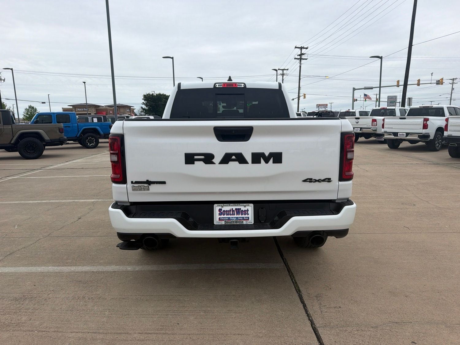 2025 RAM Ram 1500 Lone Star Crew Cab 4x4 5'7' Box
