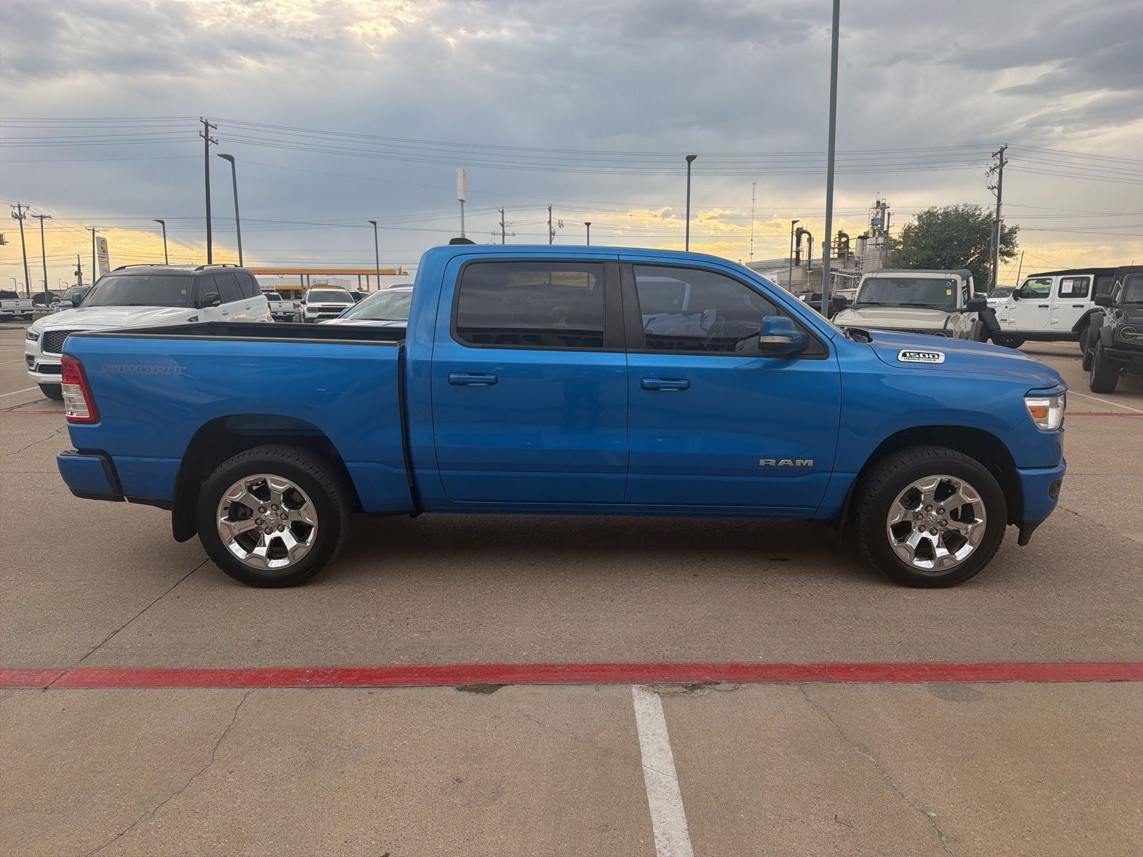 2022 RAM Ram 1500 Lone Star Crew Cab 4x4 5'7' Box