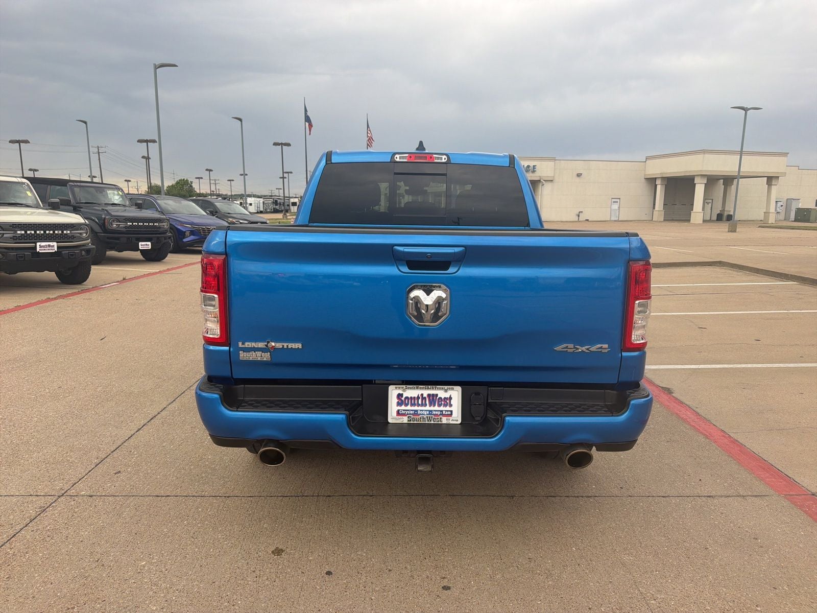 2022 RAM Ram 1500 Lone Star Crew Cab 4x4 5'7' Box