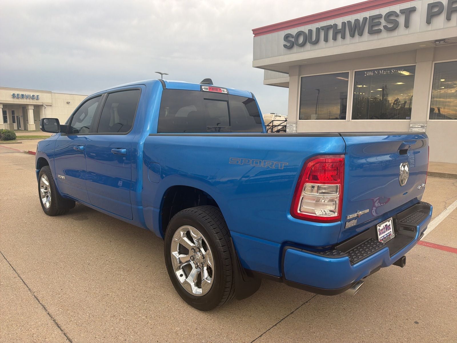 2022 RAM Ram 1500 Lone Star Crew Cab 4x4 5'7' Box