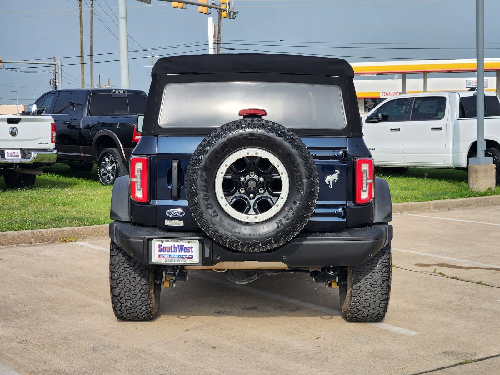 2021 Ford Bronco Base