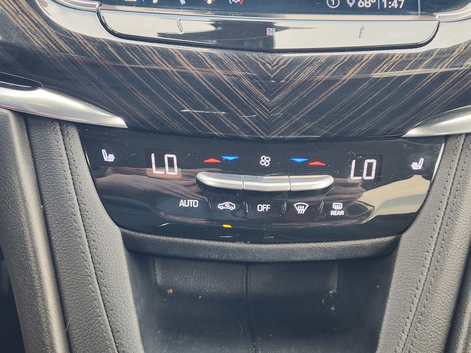 2020 Cadillac XT6 FWD Premium Luxury