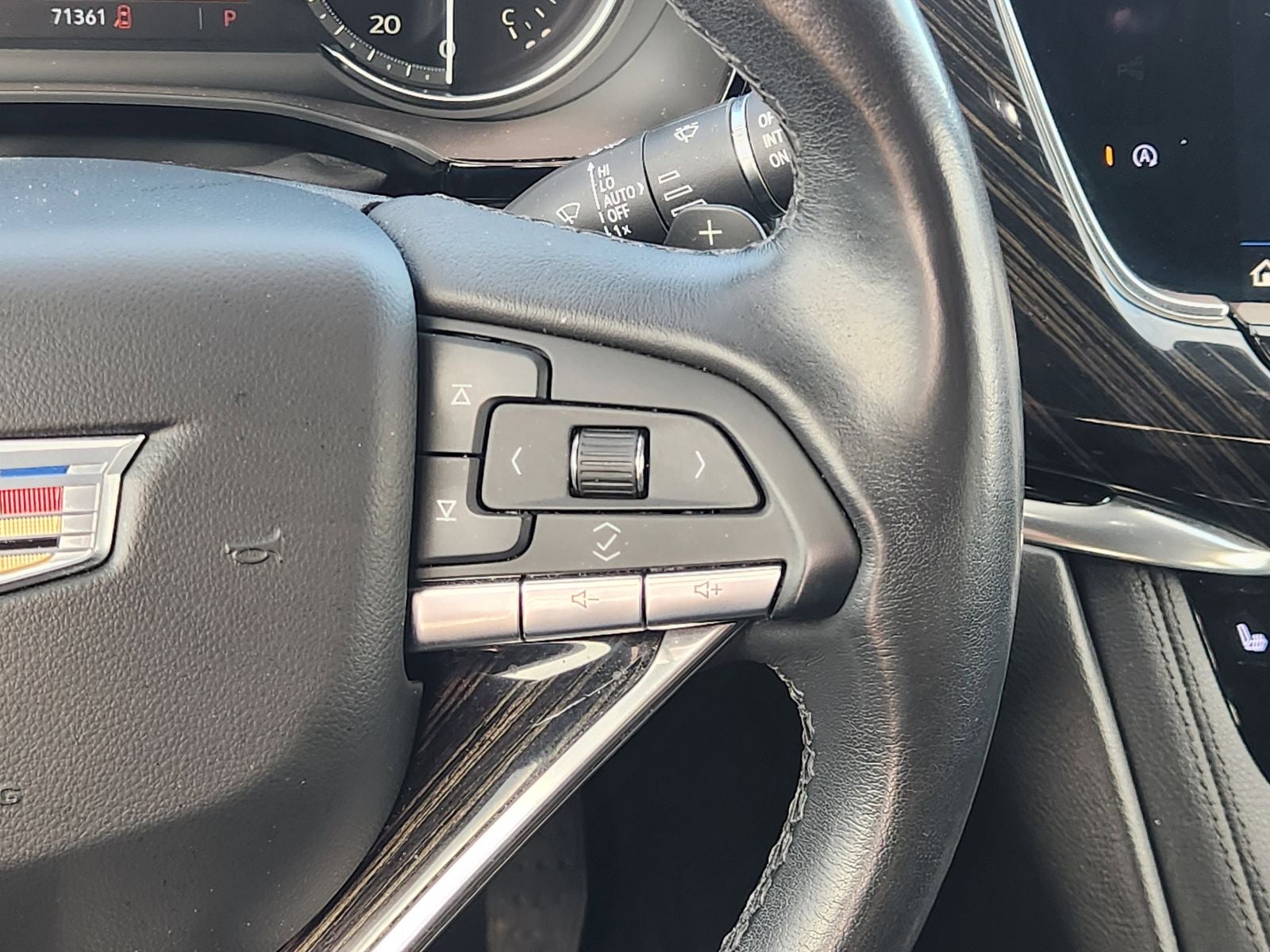 2020 Cadillac XT6 FWD Premium Luxury