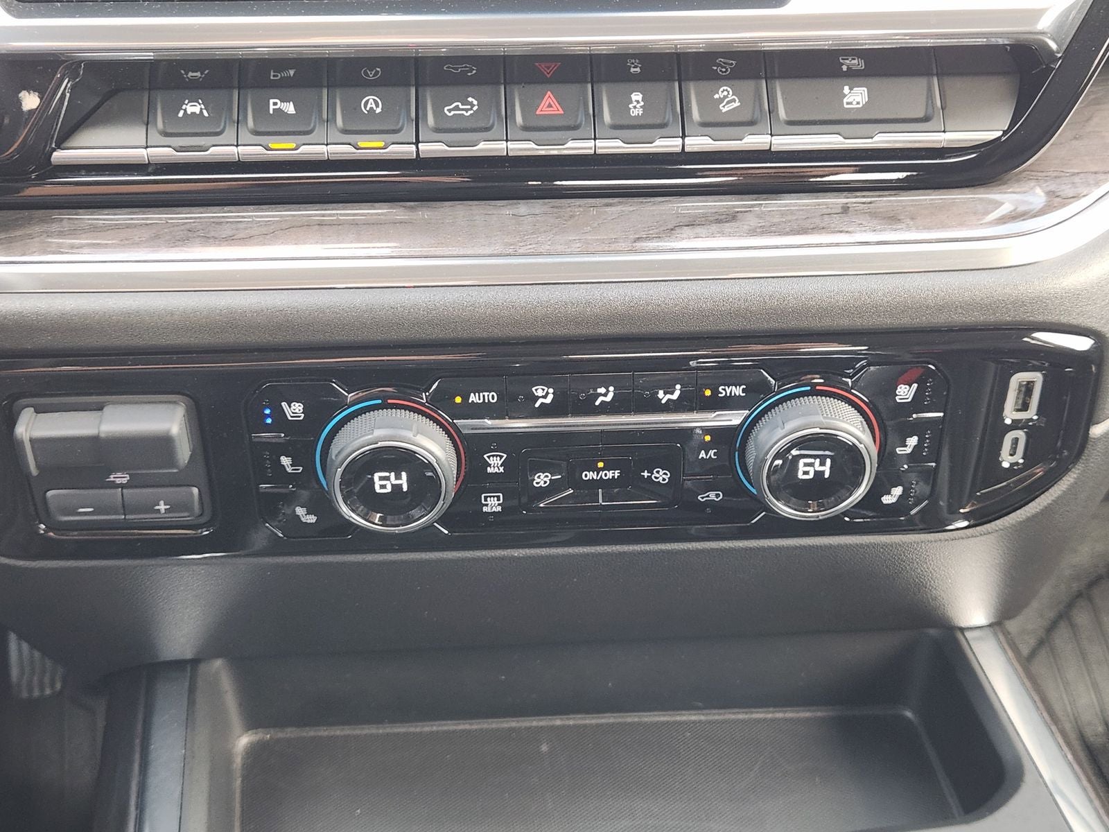 2024 Chevrolet Silverado 1500 4WD Crew Cab Short Bed LTZ