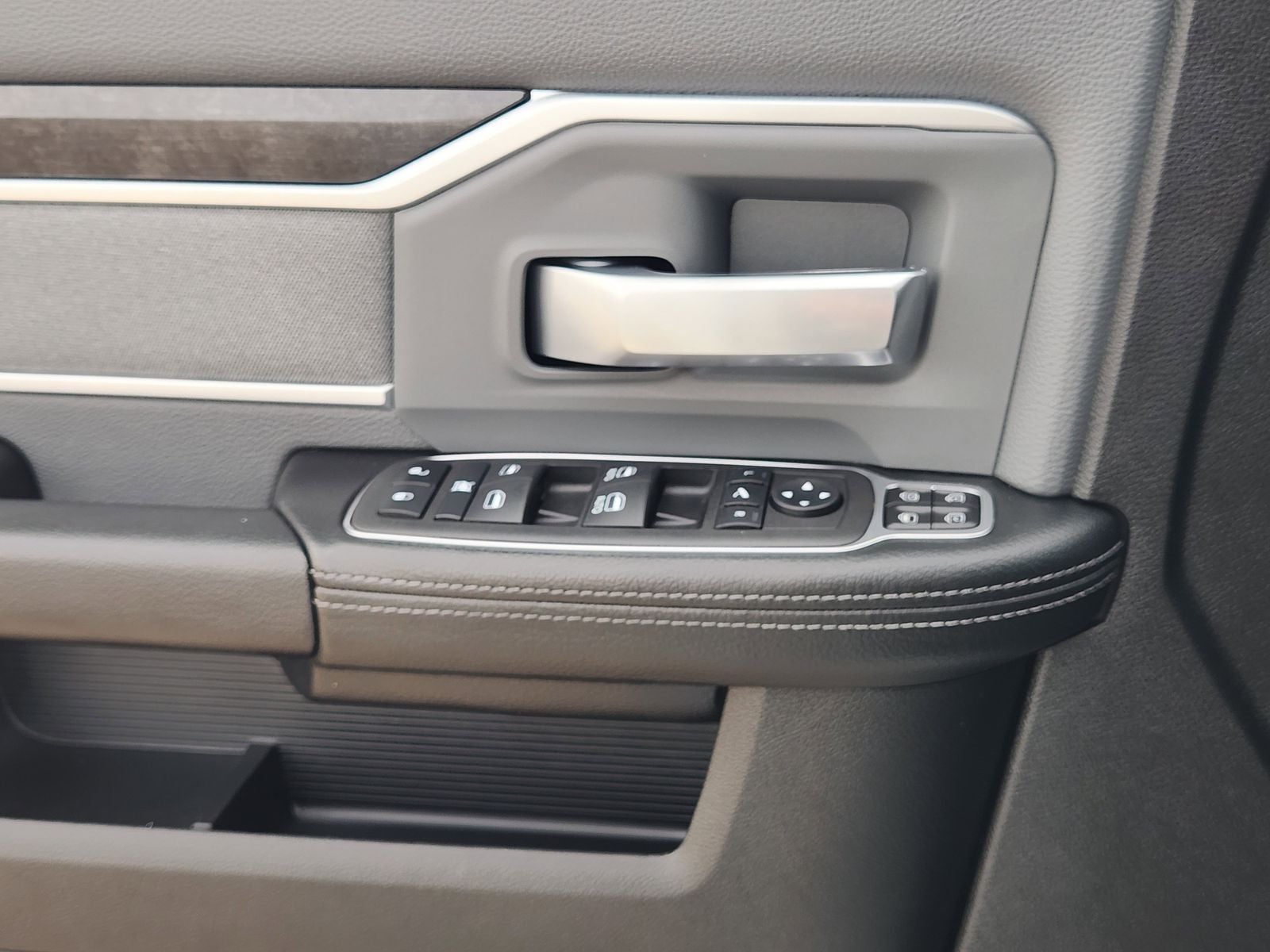 2023 RAM Ram 3500 Lone Star Crew Cab 4x4 6'4' Box