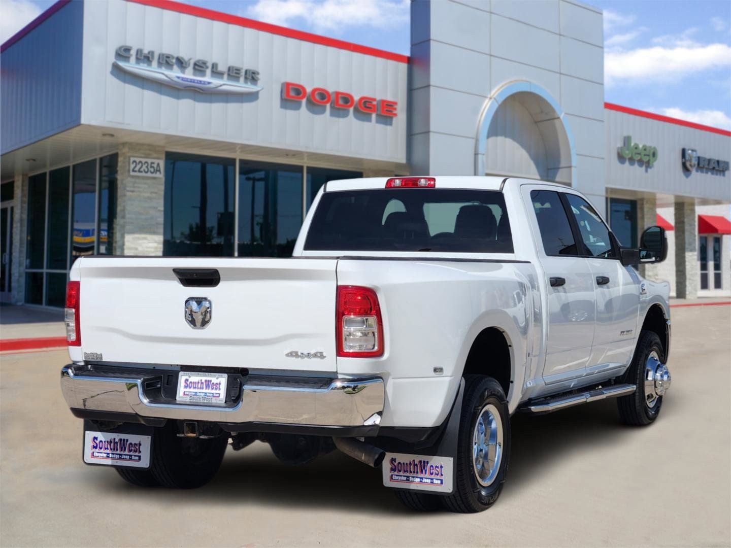2024 RAM Ram 3500 Big Horn Crew Cab 4x4 8' Box