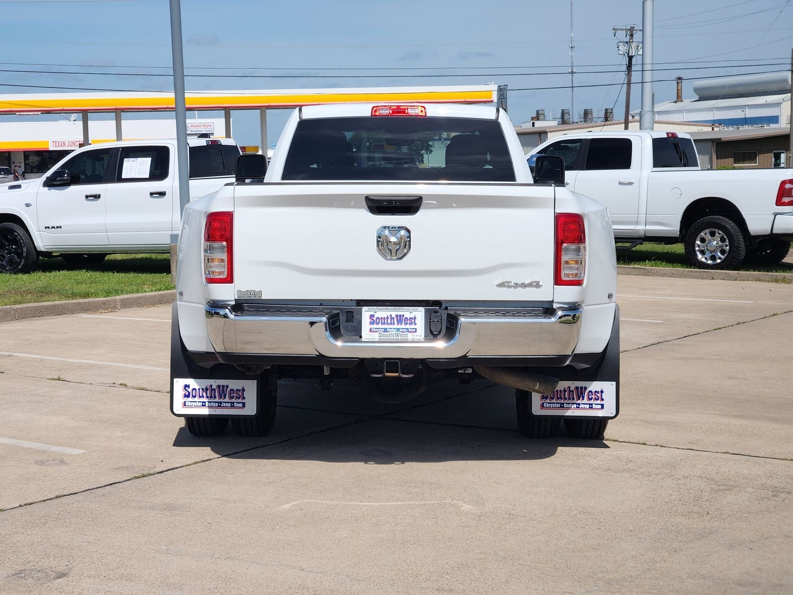 2024 RAM Ram 3500 Big Horn Crew Cab 4x4 8' Box