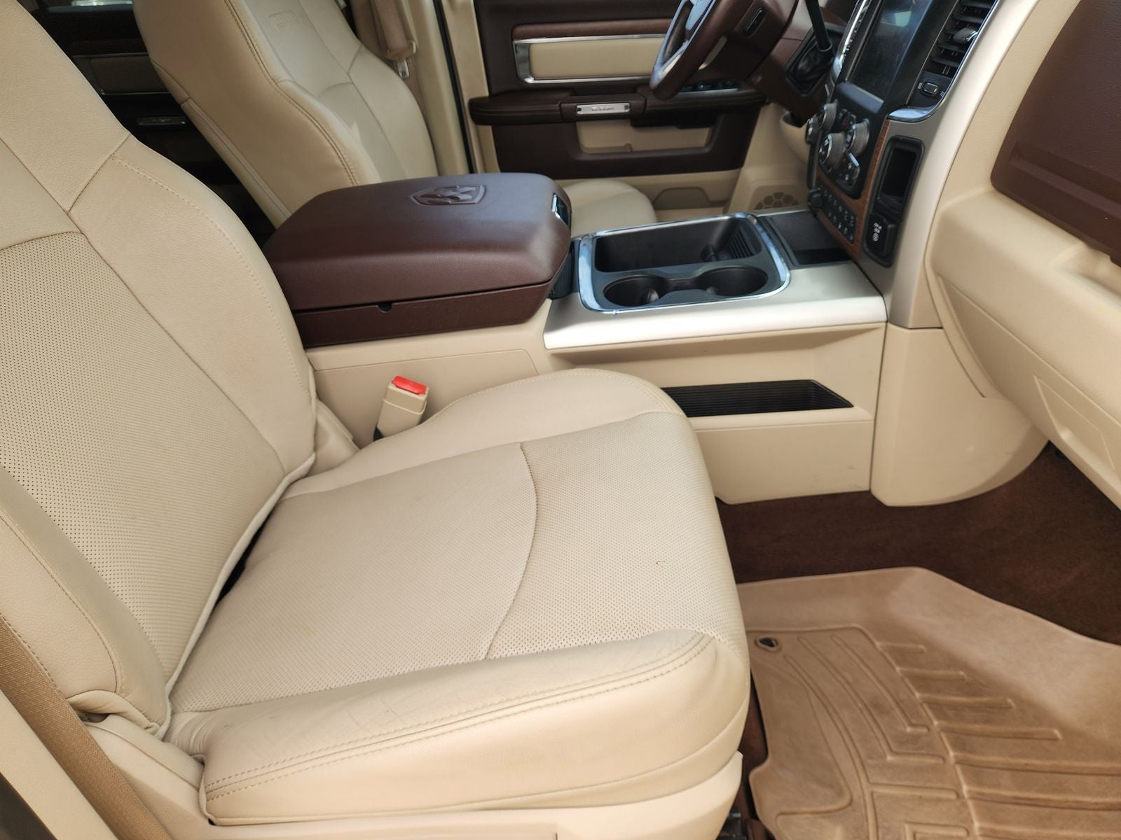 2017 RAM Ram 2500 Laramie Crew Cab 4x4 6'4' Box