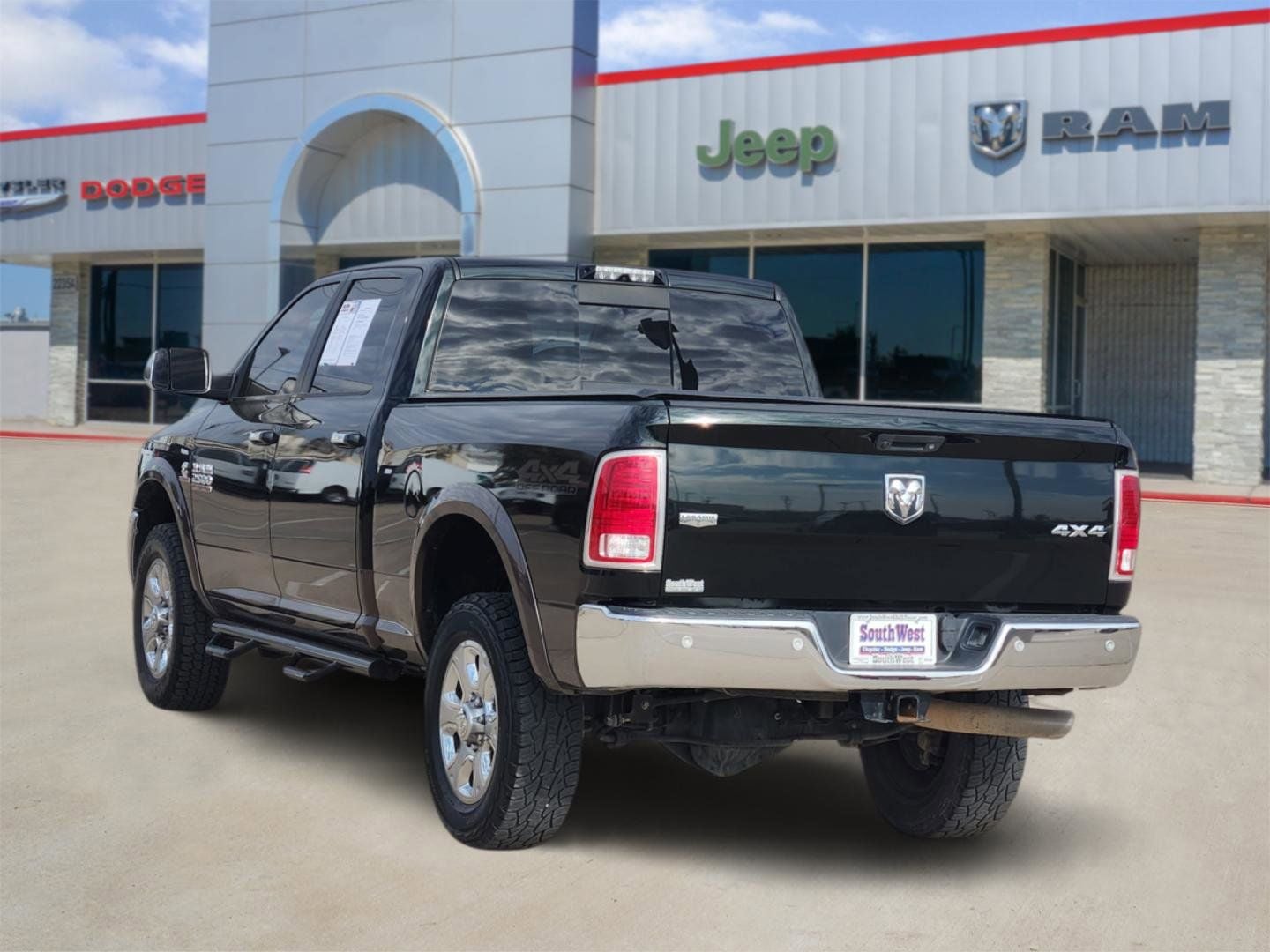 2017 RAM Ram 2500 Laramie Crew Cab 4x4 6'4' Box
