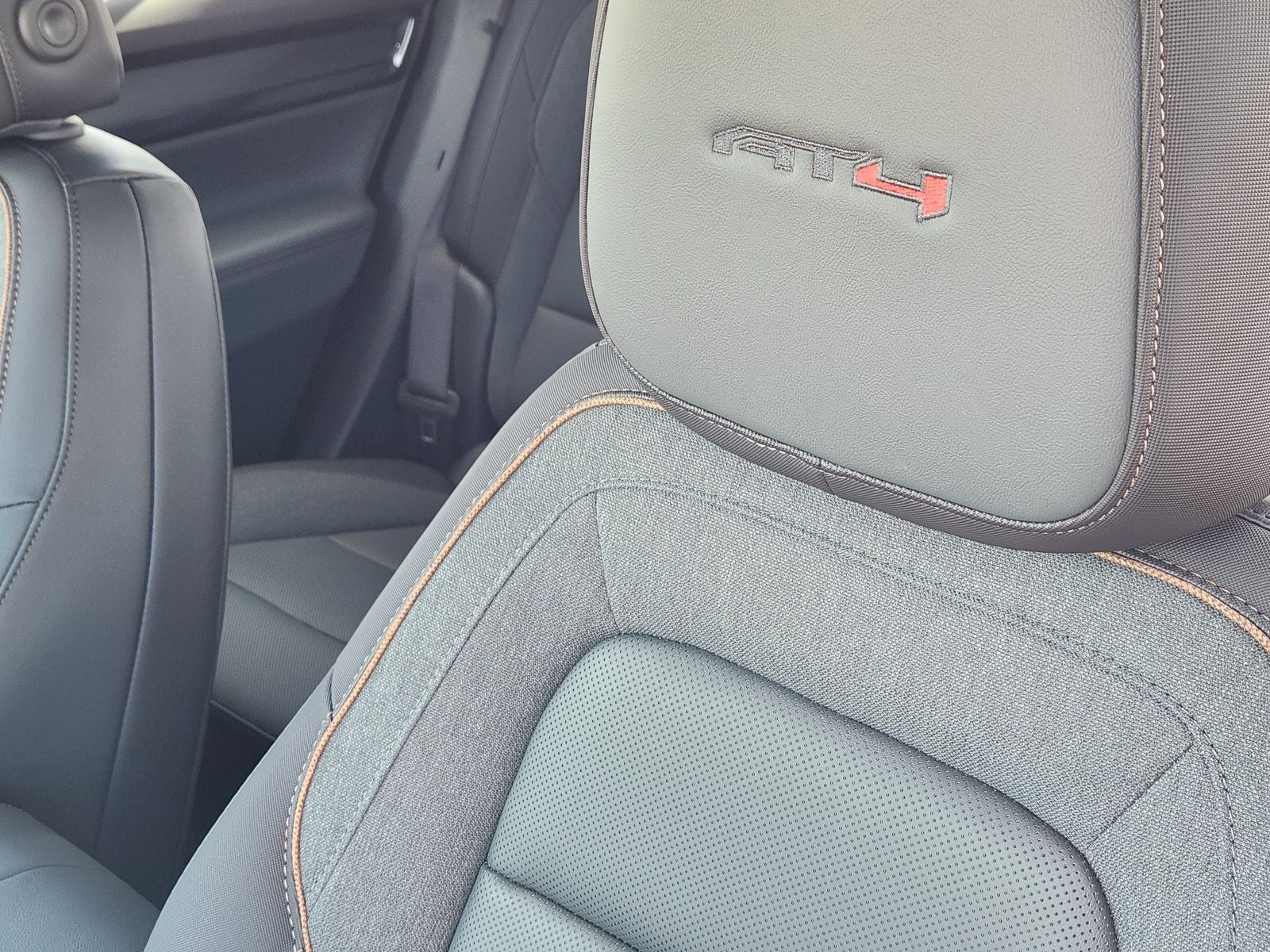 2026 GMC Terrain AWD AT4