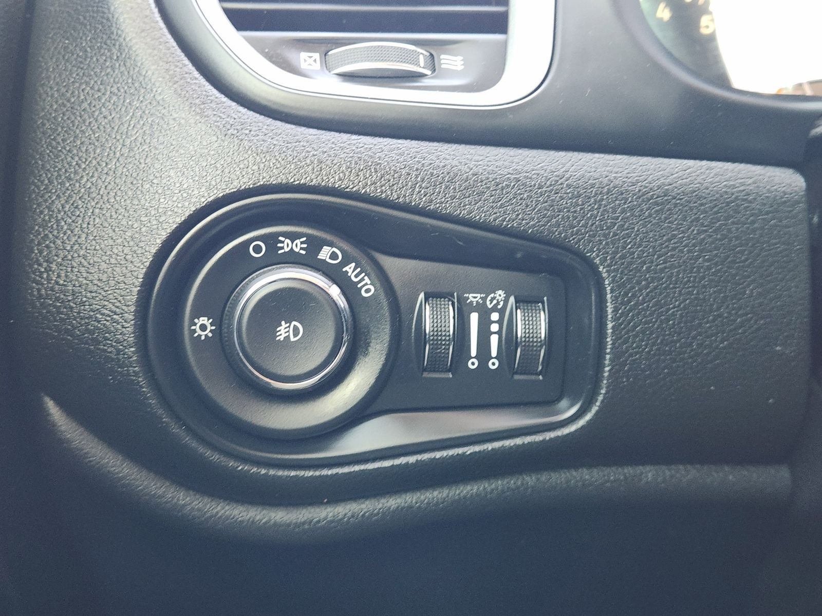 2018 Jeep Renegade Latitude FWD