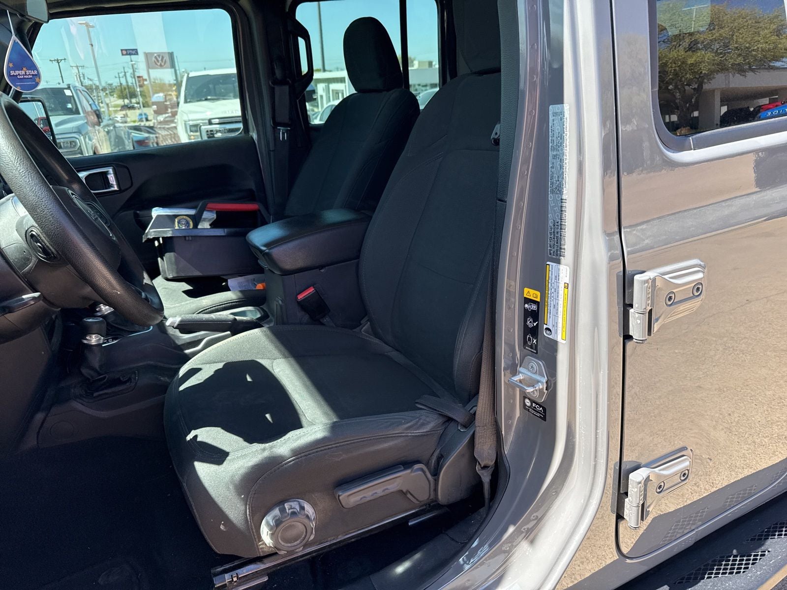 2021 Jeep Gladiator Sport