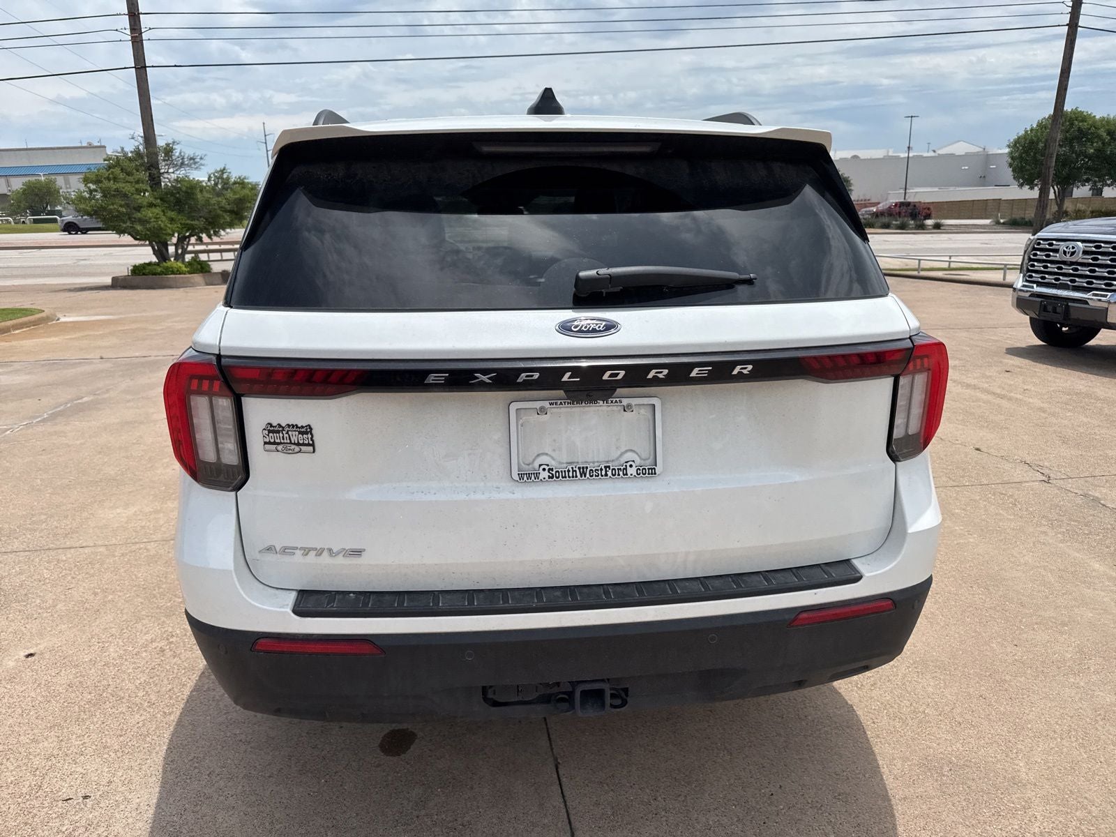 2025 Ford Explorer Active