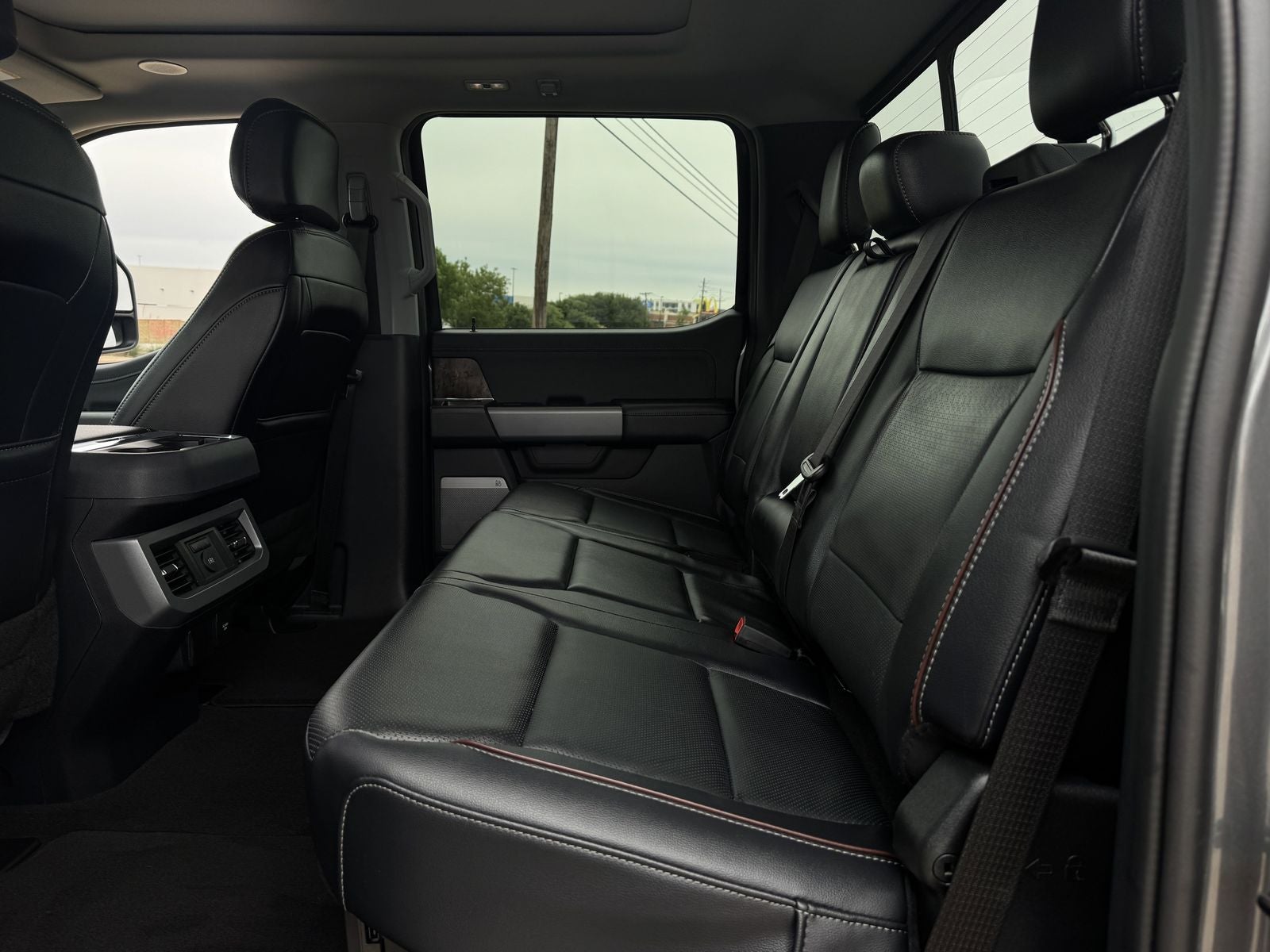 2024 Ford F-350SD Lariat DRW