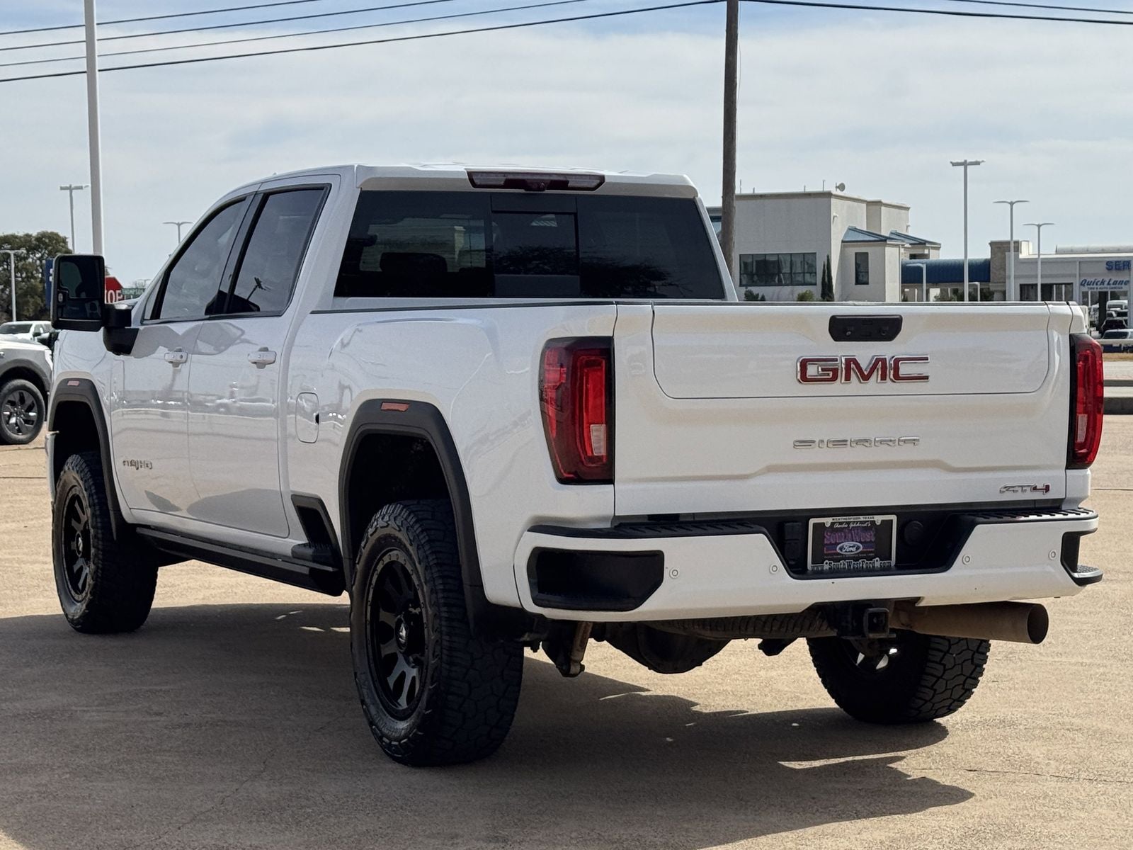 2023 GMC Sierra 2500HD AT4