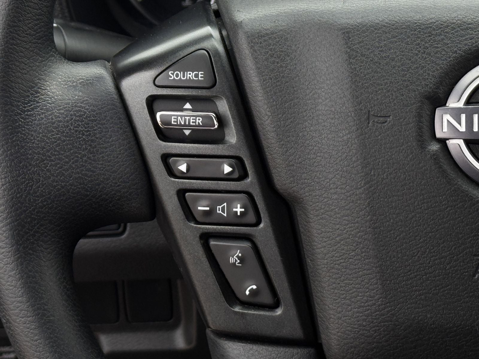 2023 Nissan Frontier S