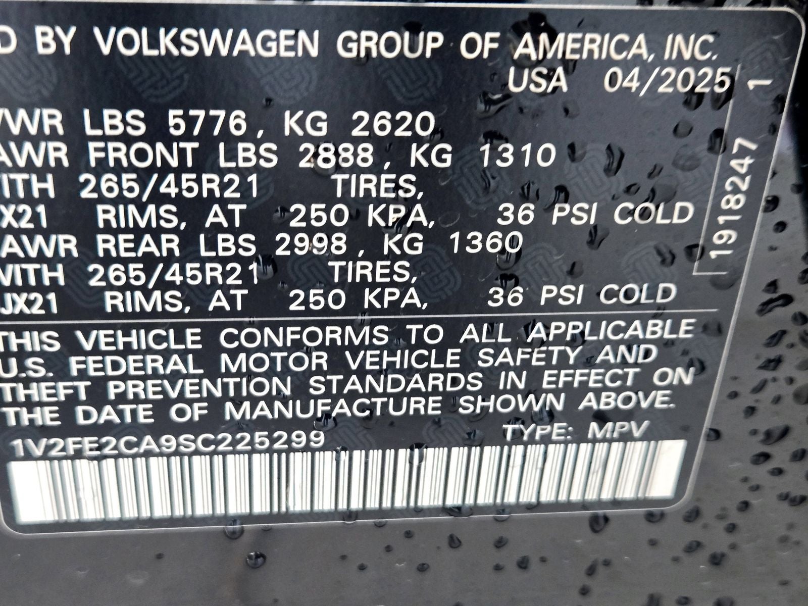 2025 Volkswagen Atlas Cross Sport 2.0T SEL Premium R-Line