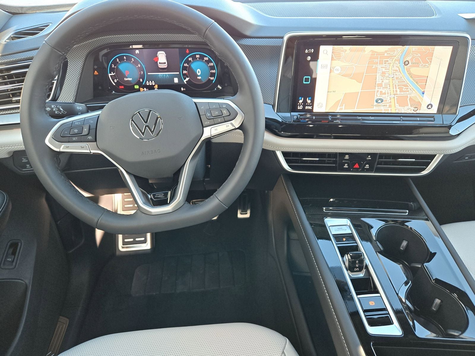 2025 Volkswagen Atlas Cross Sport 2.0T SEL Premium R-Line