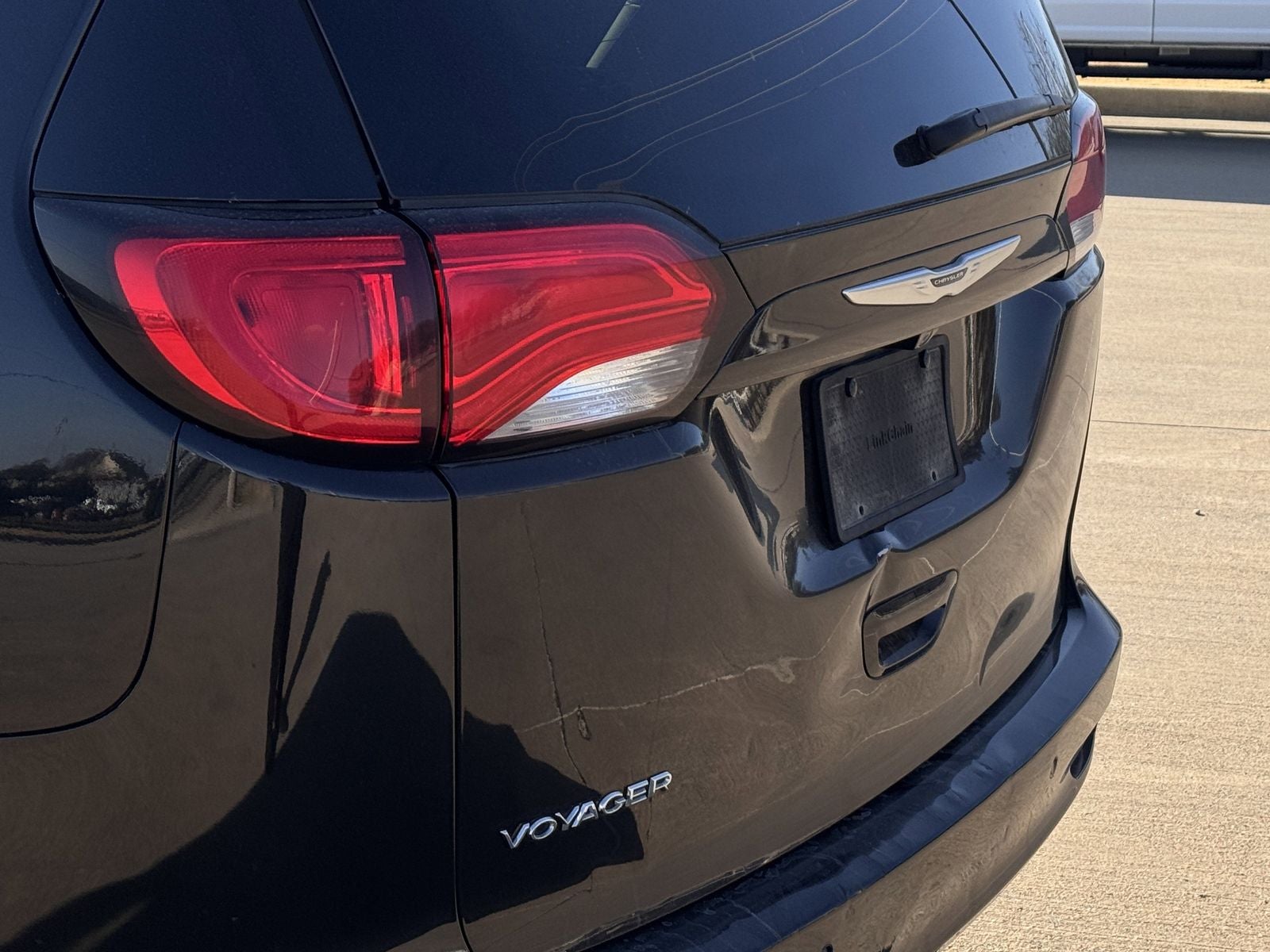 2022 Chrysler Voyager LX