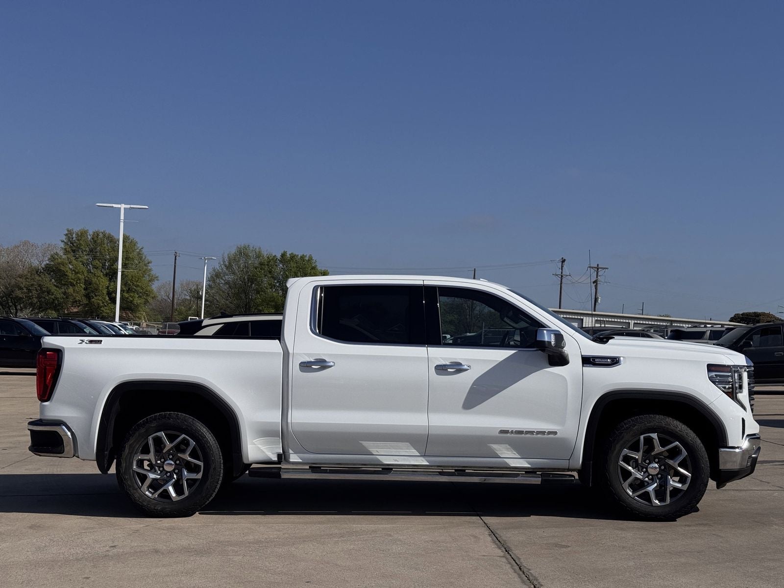 2023 GMC Sierra 1500 SLT