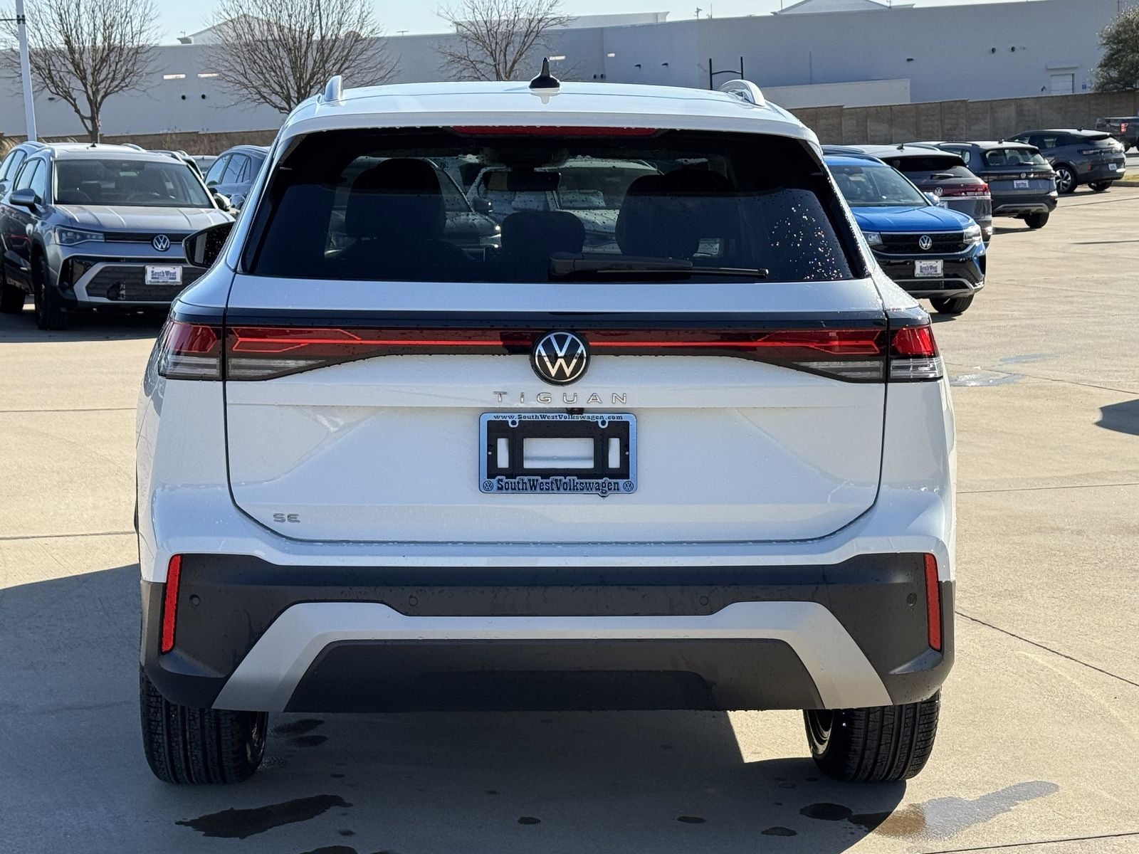 2025 Volkswagen Tiguan 2.0T SE