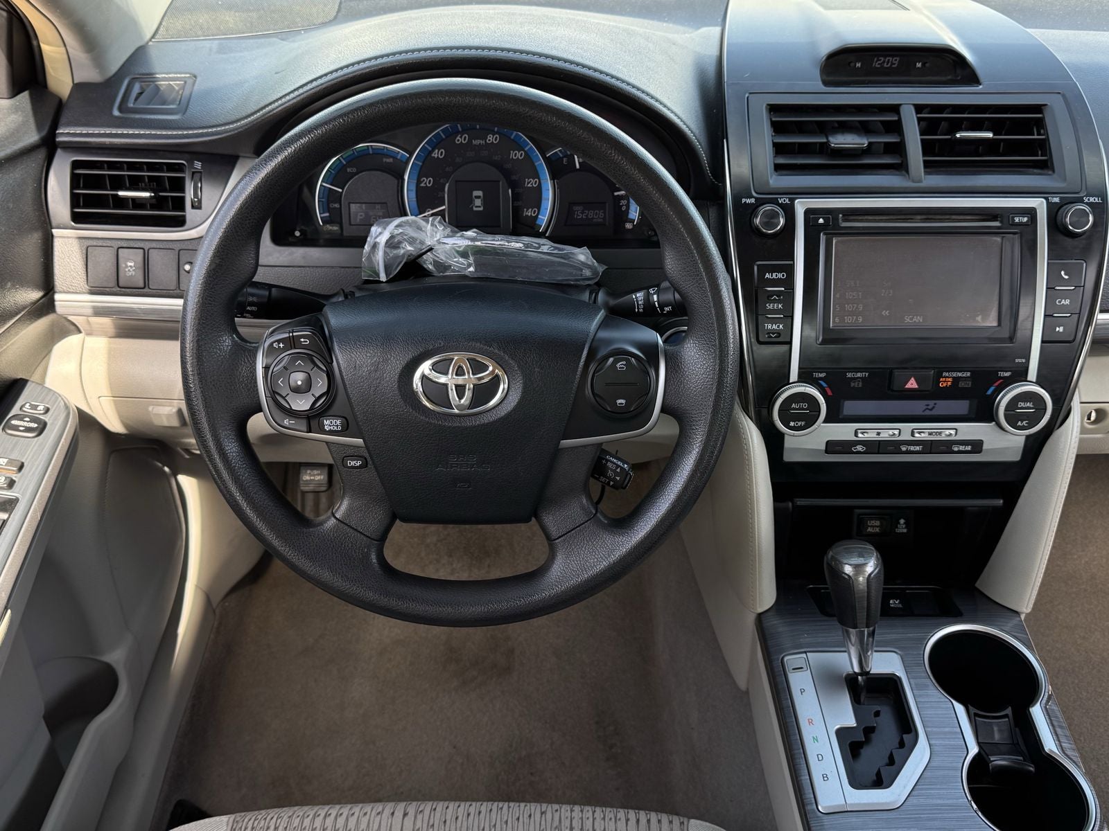 2013 Toyota Camry Hybrid LE