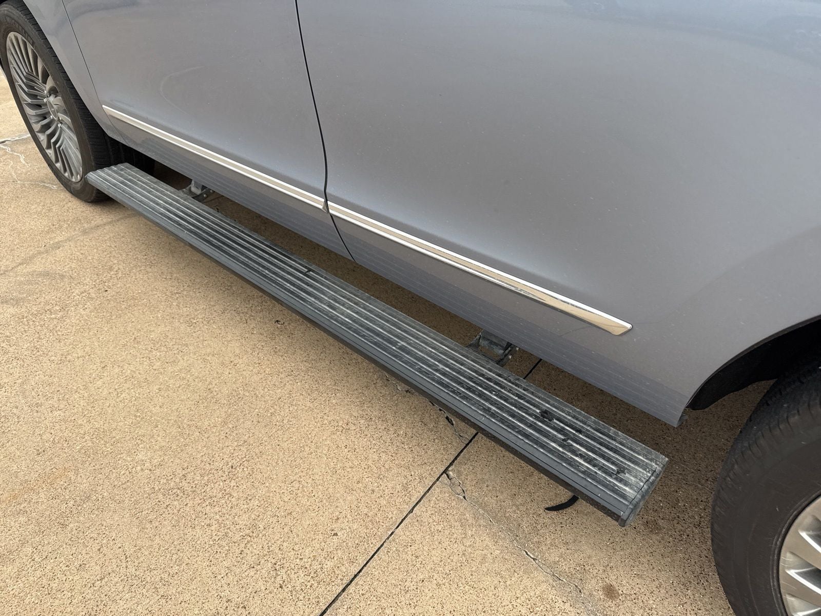 2020 Lincoln Navigator Black Label