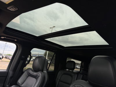 2022 Lincoln Navigator L Reserve
