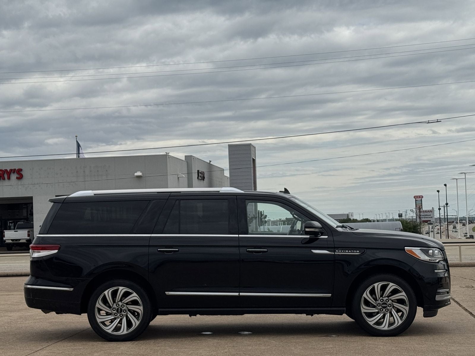 2022 Lincoln Navigator L Reserve