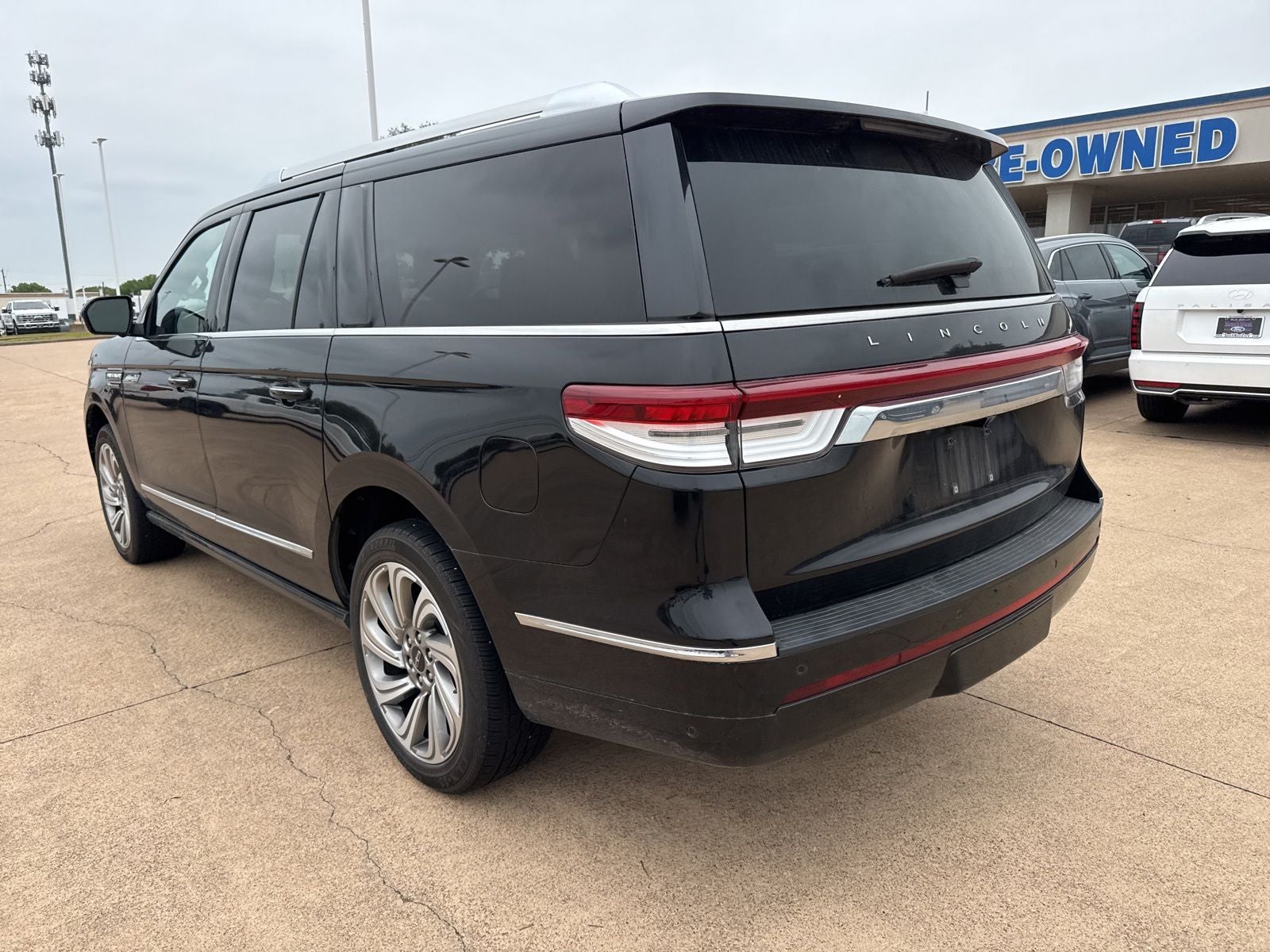 2022 Lincoln Navigator L Reserve