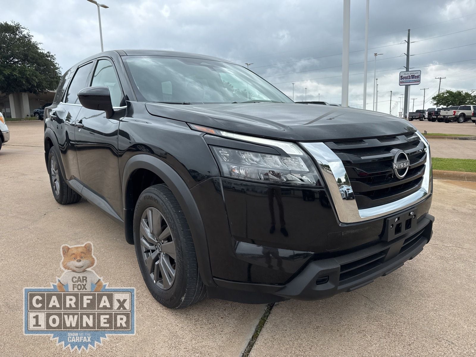 2024 Nissan Pathfinder S