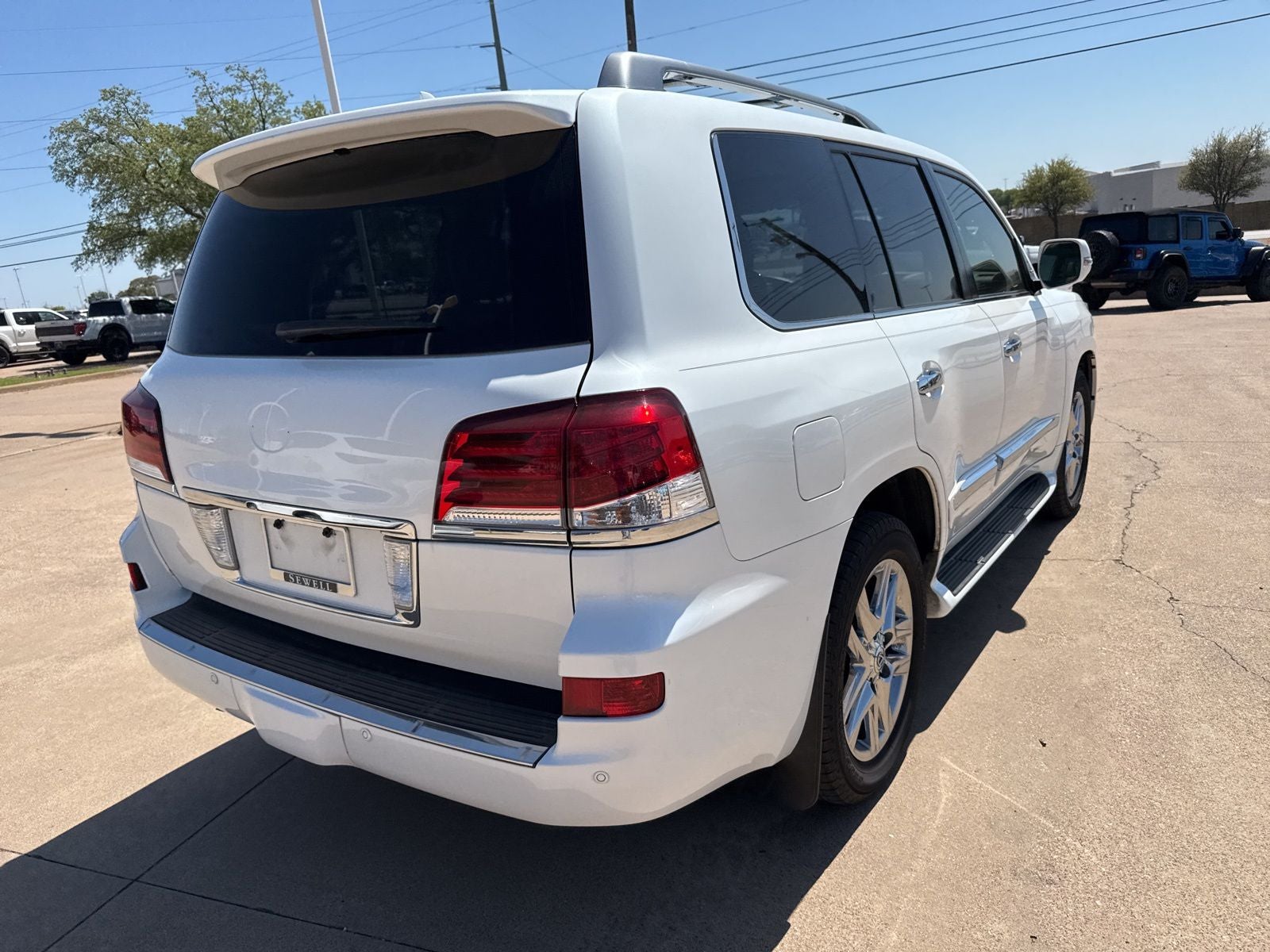 2014 Lexus LX 570