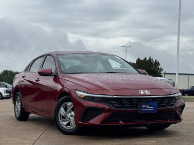 2025 Hyundai Elantra SE