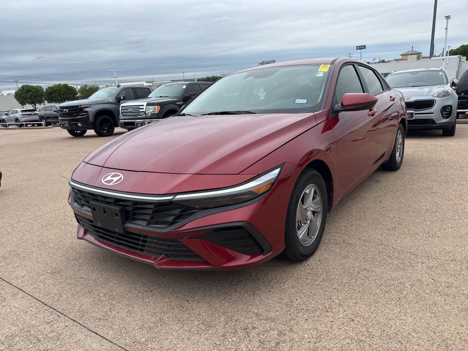 2025 Hyundai Elantra SE