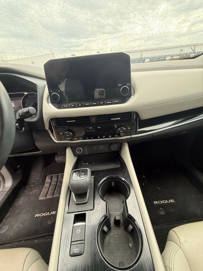2022 Nissan Rogue SL