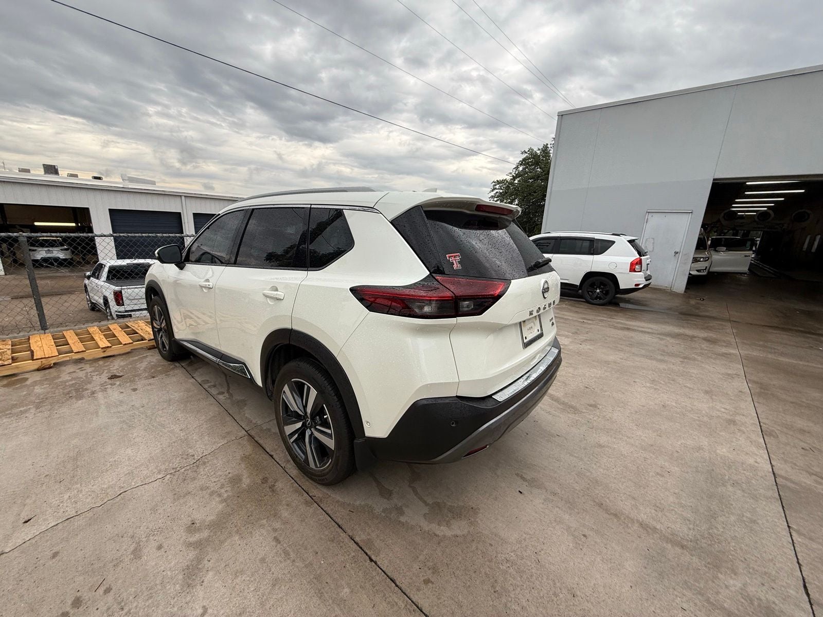 2022 Nissan Rogue SL