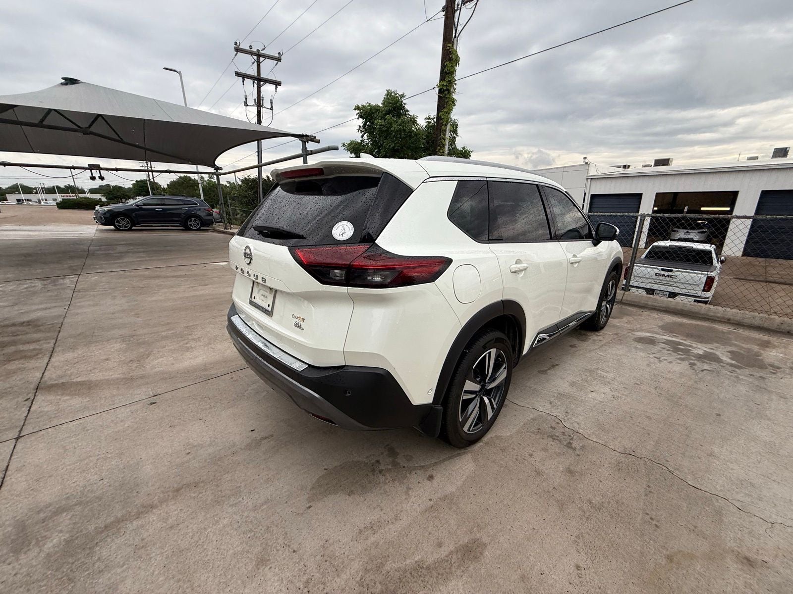 2022 Nissan Rogue SL