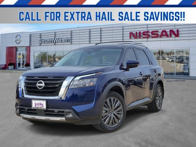 2025 Nissan Pathfinder SL