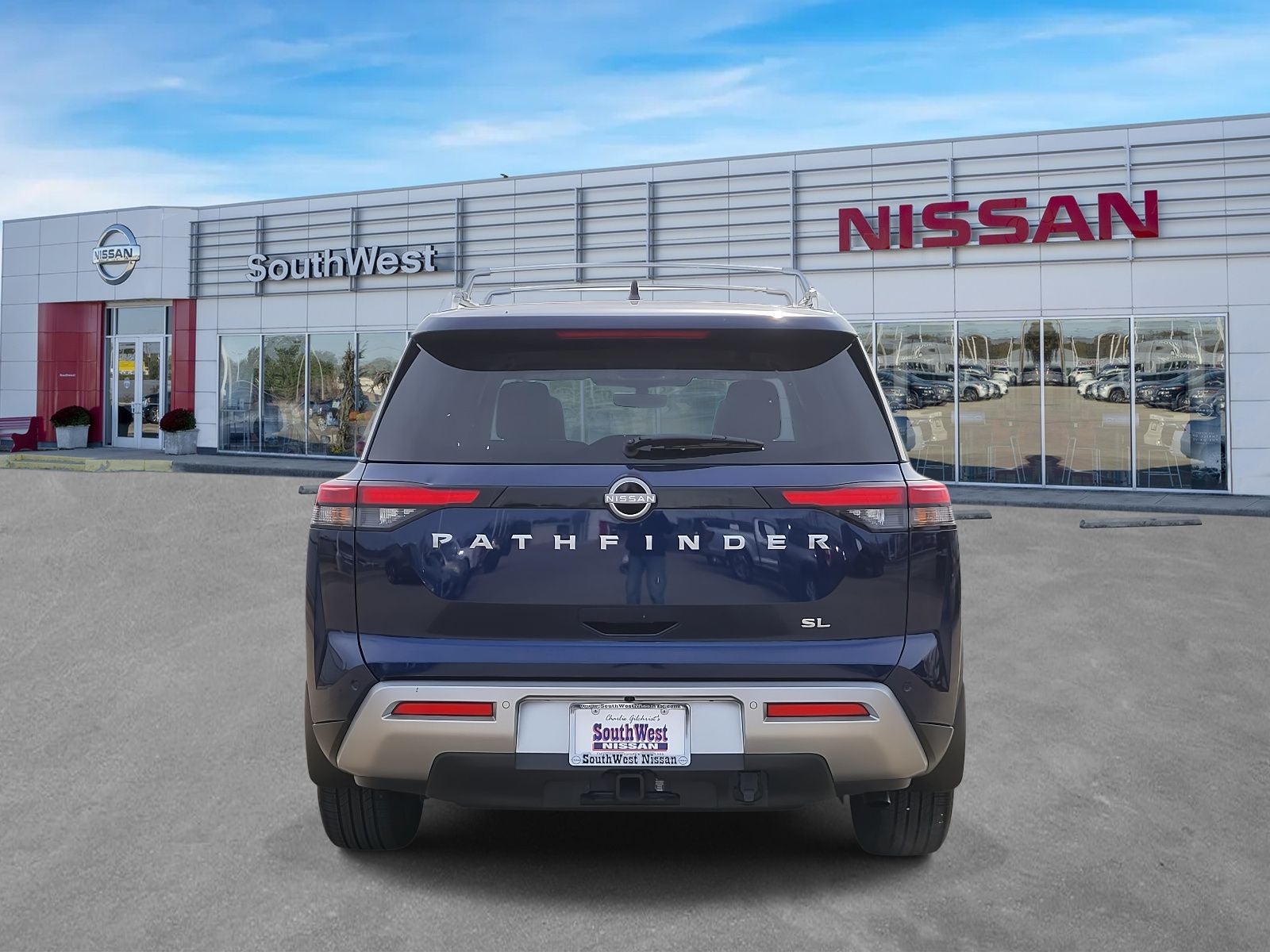 2025 Nissan Pathfinder SL