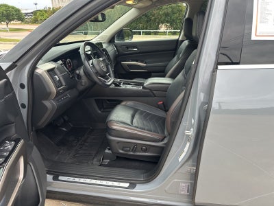 2022 Nissan Pathfinder Platinum