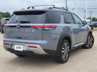 2022 Nissan Pathfinder Platinum