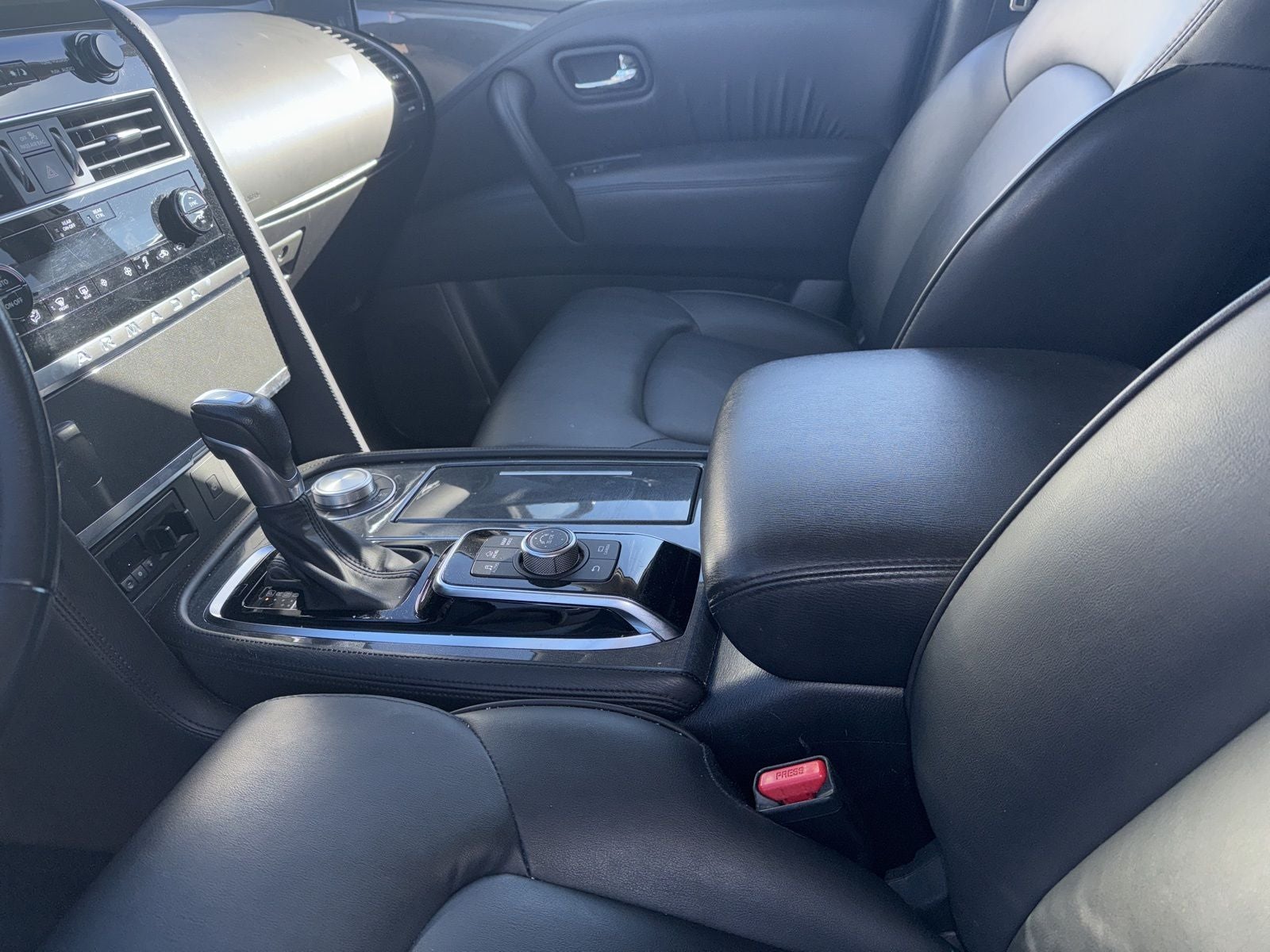 2024 Nissan Armada SV