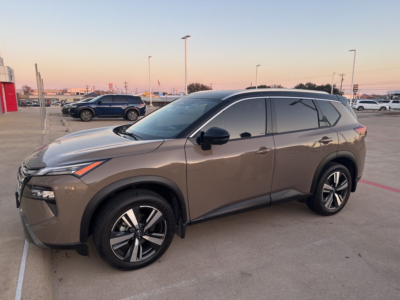 2025 Nissan Rogue SL