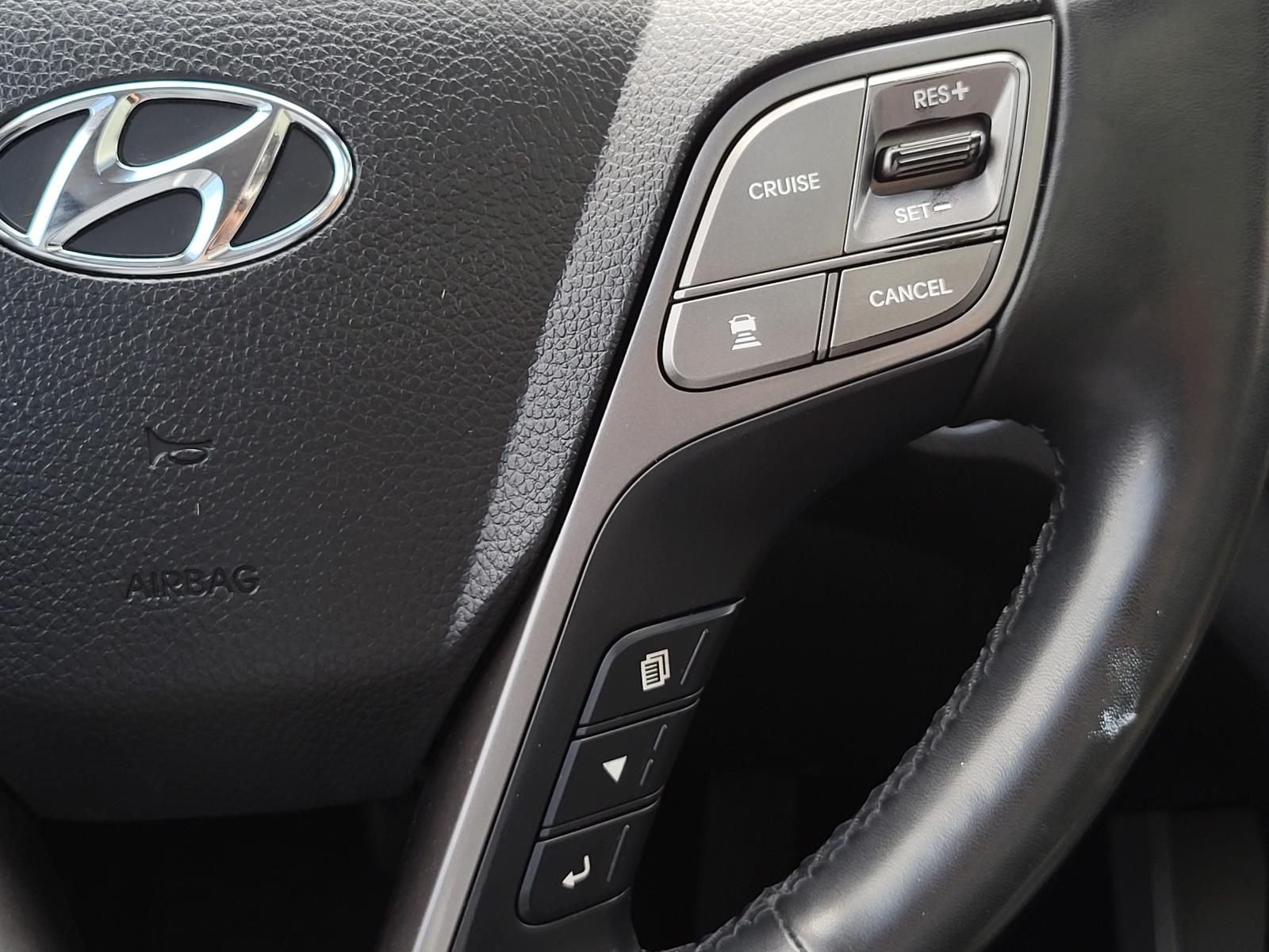 2017 Hyundai Santa Fe Limited Ultimate