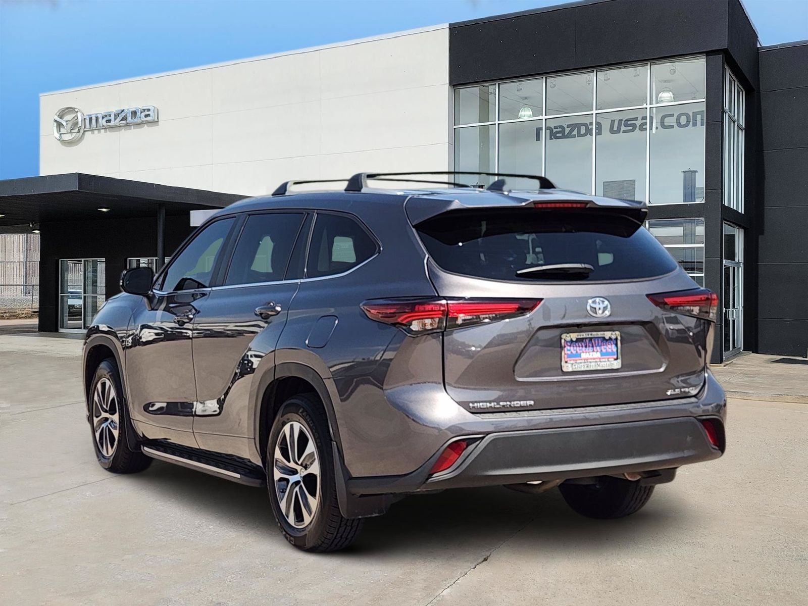 2024 Toyota Highlander XLE