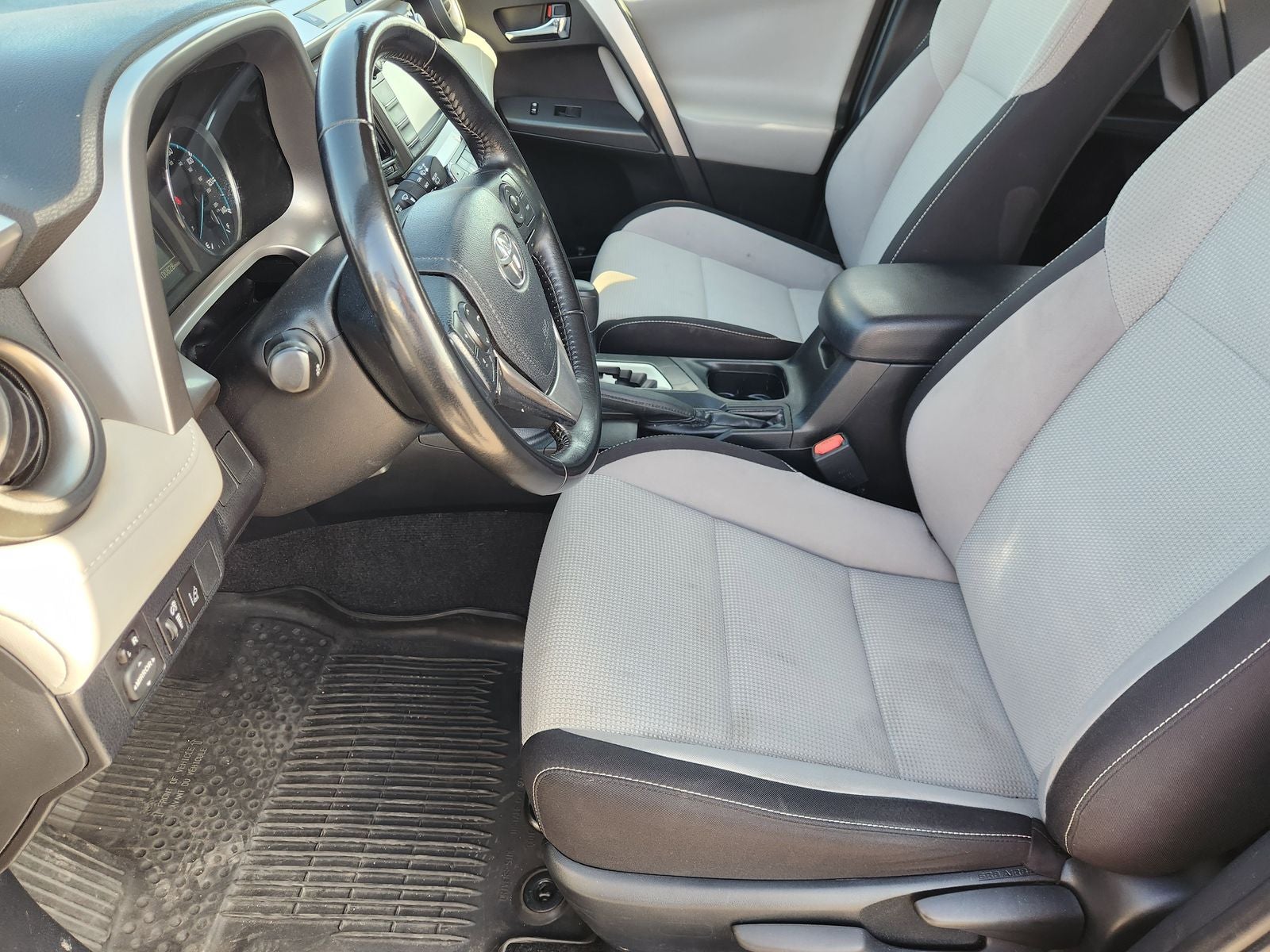 2018 Toyota RAV4 Hybrid XLE