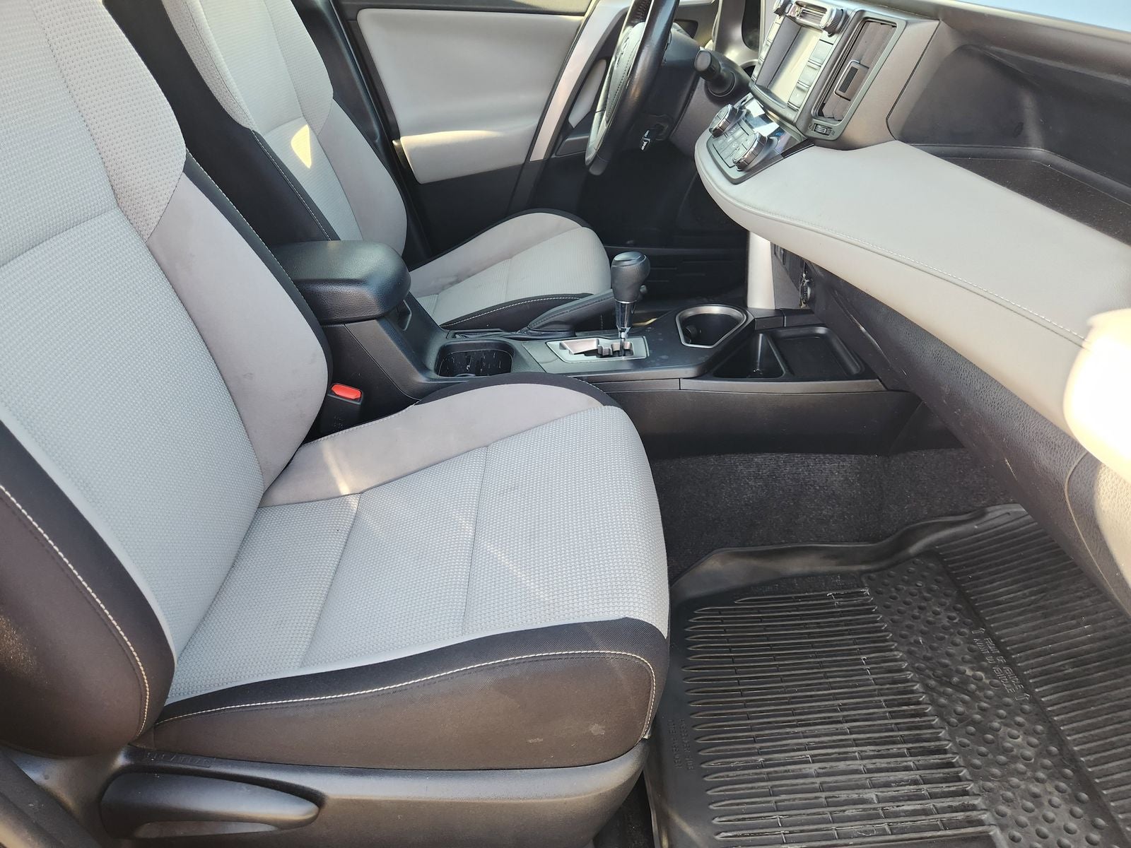 2018 Toyota RAV4 Hybrid XLE